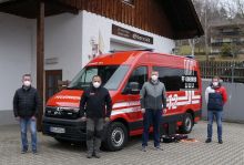 Vorstellung und Inbetriebnahme des neuen Mannschaftstransportwagens der Freiwilligen Feuerwehr Oberried